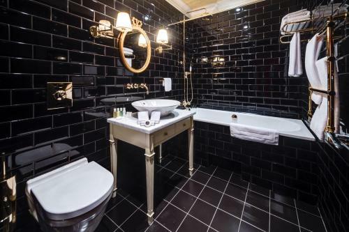 Dom Boutique Hotel By Authentic Hotels
