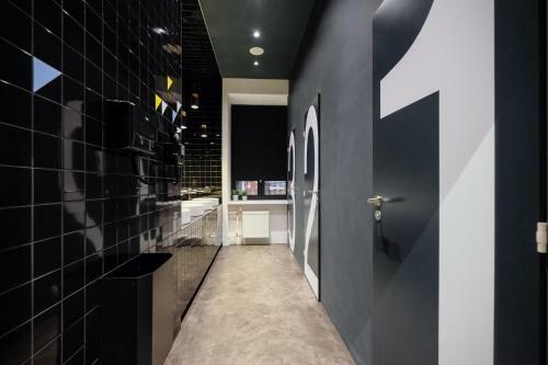 Inbox Capsule Hotel