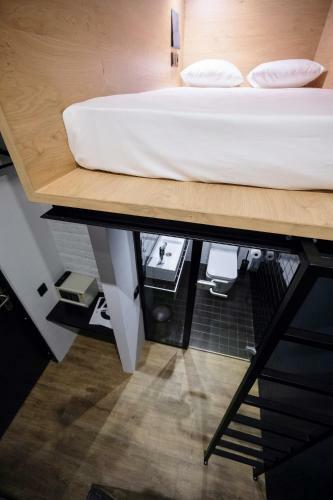 Inbox Capsule Hotel