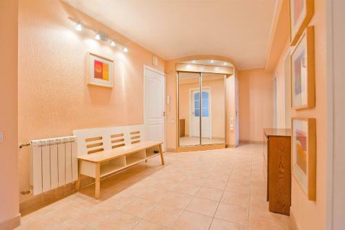 Big Family Apartment In Spb