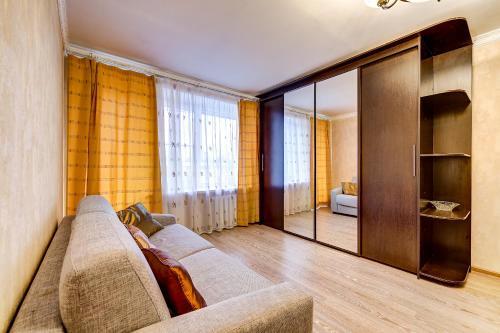 Ag Apartment Lensoveta 64