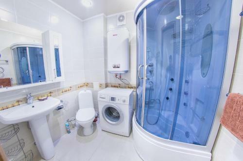 Saratov Lights Apartments 3rooms ?? ??????????