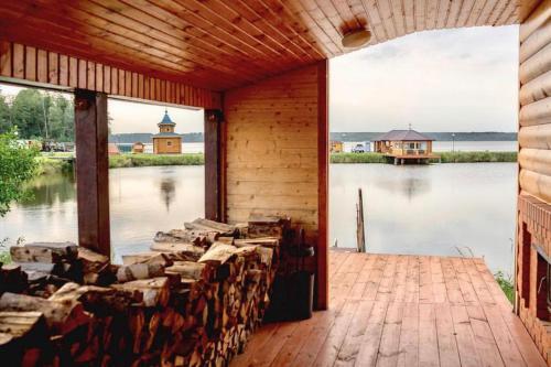 Hotel Saint Lake (? ??????? ?????)