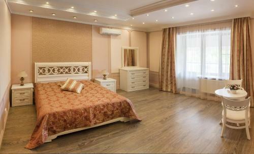 Hotel Saint Lake (? ??????? ?????)