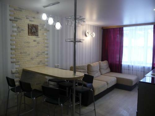 Apartamento ??????????? ?? Dzerzhinskogo, 6. 3-????????? ????????
