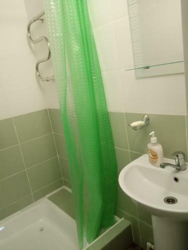 Apartamento ??????????? ?? Dzerzhinskogo, 6. 3-????????? ????????