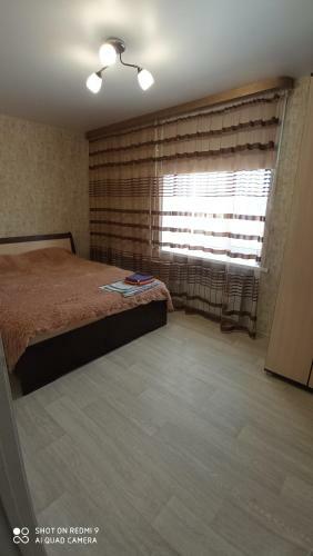 Apartamento ??????????? ?? Dzerzhinskogo, 6. 3-????????? ????????