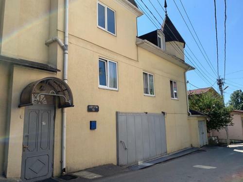Hotel On Tsyurupy