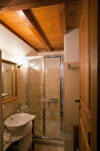 Likinia Hotel