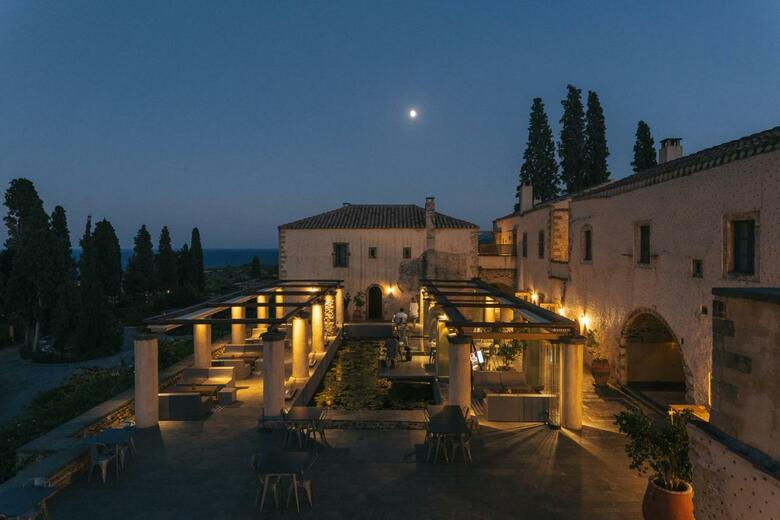 Kinsterna Hotel & Spa