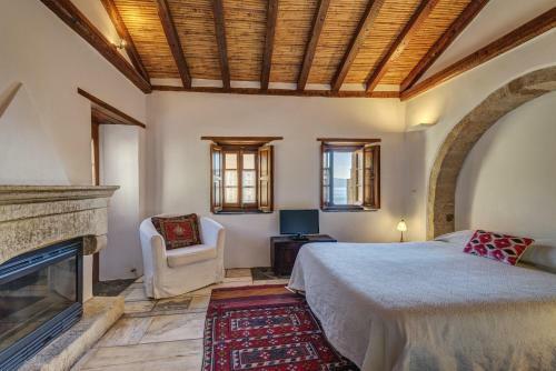 Malvasia Traditional Hotel