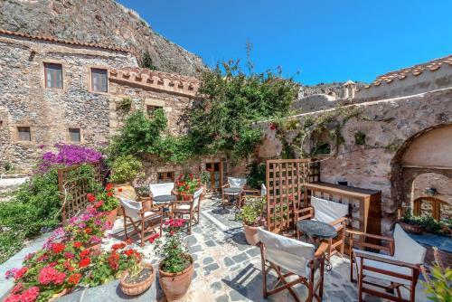 Malvasia Traditional Hotel