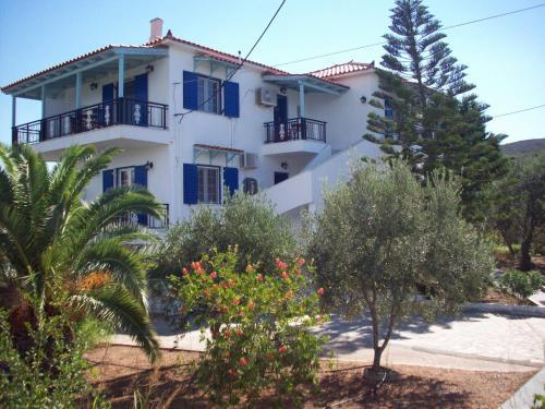 Hostal The Captain