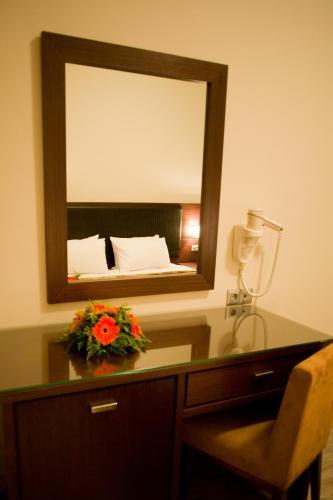 Onira Boutique Hotel
