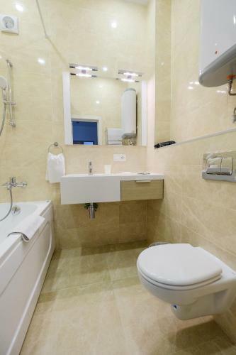 Apartment Petrovskie 9 On Sovetskaya 90