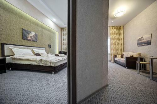 Premier Hotel