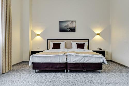 Premier Hotel