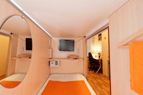 Capsulecity Hostel