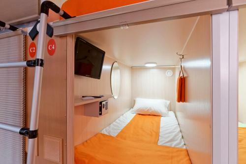 Capsulecity Hostel