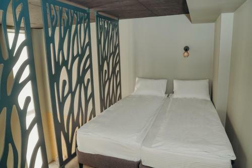 Hotel Pesok And More