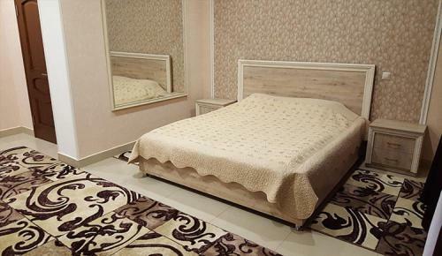Hotel ????????? Gombor