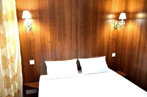 Hotel ???????