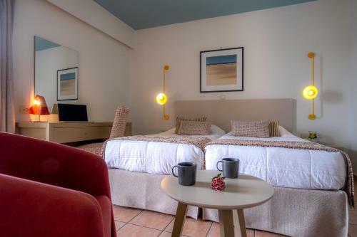 Hotel Flisvos Royal