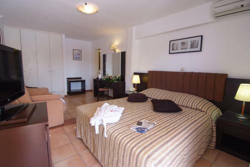 Minoa Hotel