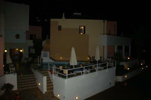 Blue Sky Hotel Apartments