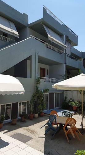 Angelo Apartments