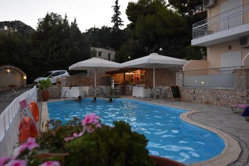 Viaros Hotel Apartments