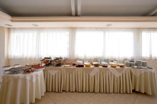 Viaros Hotel Apartments
