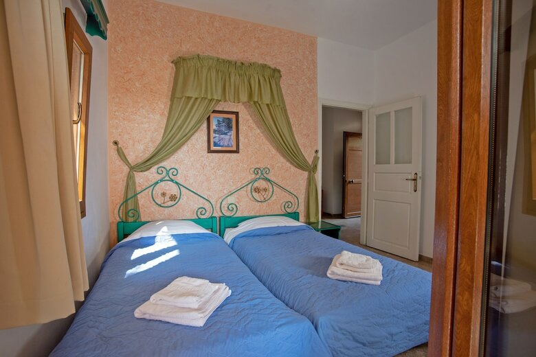 Kleoni Club Apartments