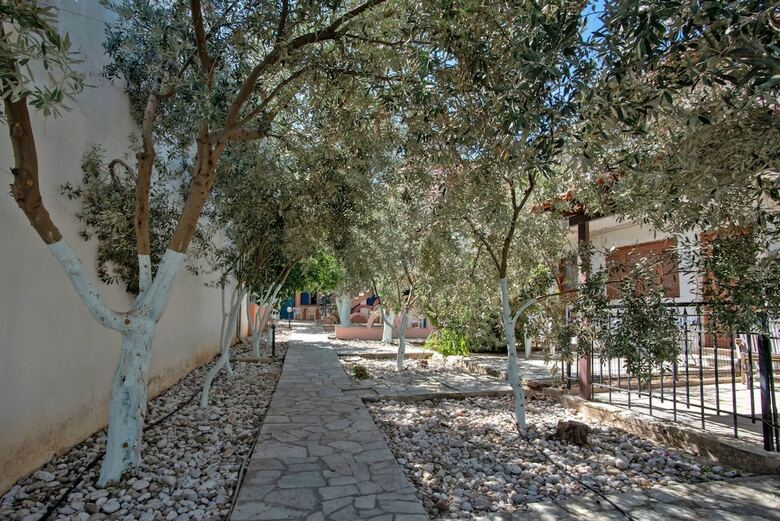 Kleoni Club Apartments