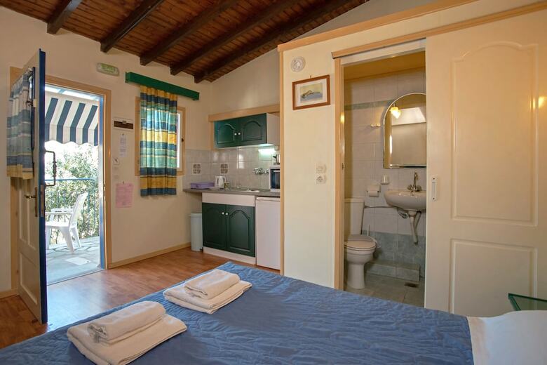 Kleoni Club Apartments