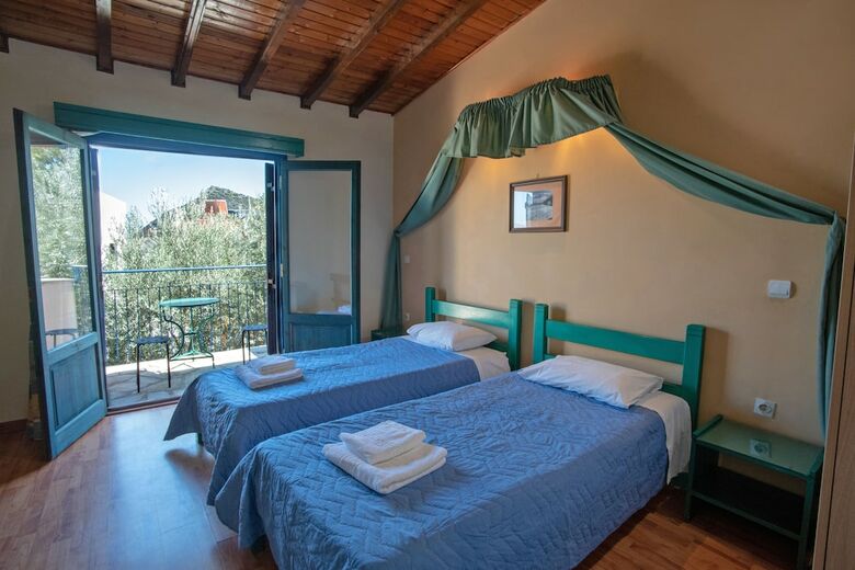 Kleoni Club Apartments