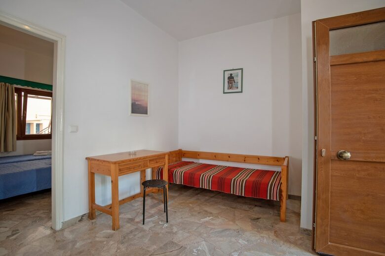 Kleoni Club Apartments
