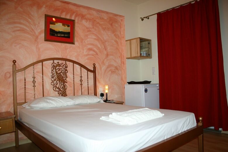 Kleoni Club Apartments