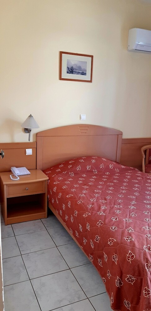 Hotel Tolo