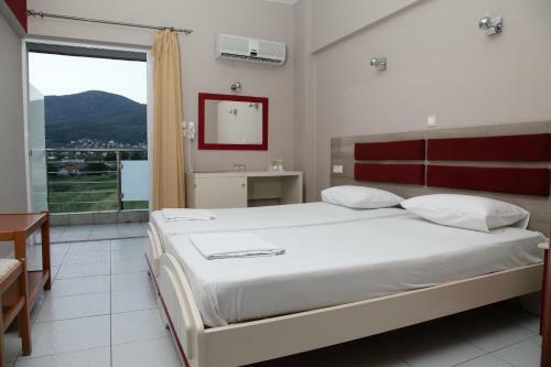 Evvoiki Akti Hotel