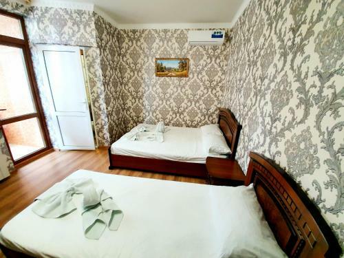 Hotel Loootel