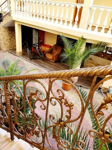 Hotel Loootel