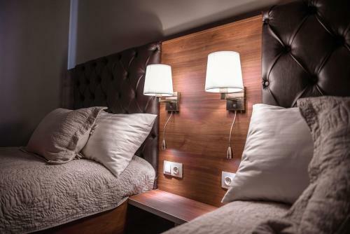 Hotel ?????????
