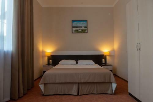 Hotel Golden Hills