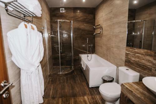 Hotel Golden Hills