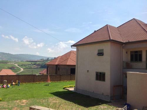 Hostal Room In House - Single Private Room Ruhundo Myplace