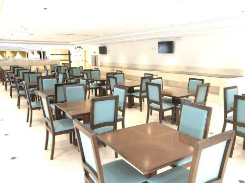 Zaha Al Madina Hotel