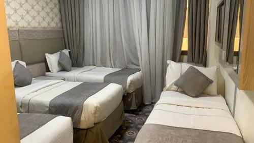Hotel ???? ????