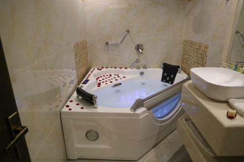 Brand Al Qassim Hotel