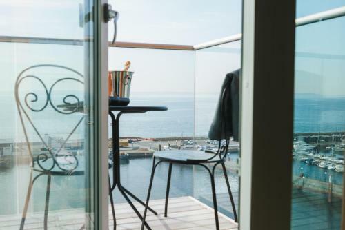 Clarion Hotel Sea U